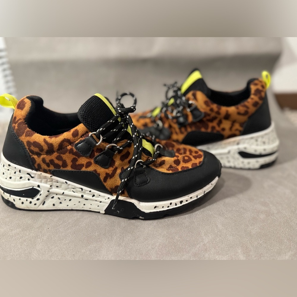 Madden Girl Akima Leopard Print Platform Sneakers Women’s 7.5 Chunky